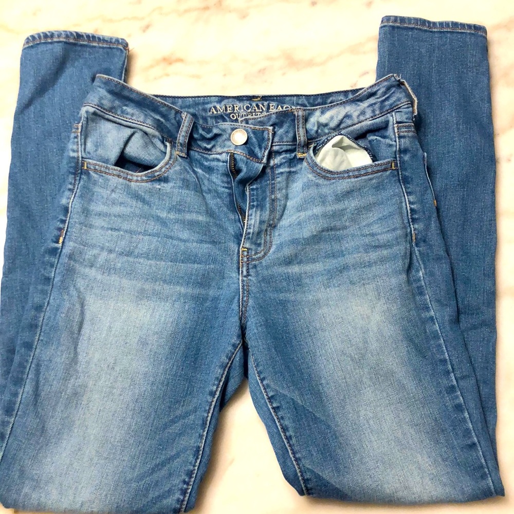 American eagle jeans!